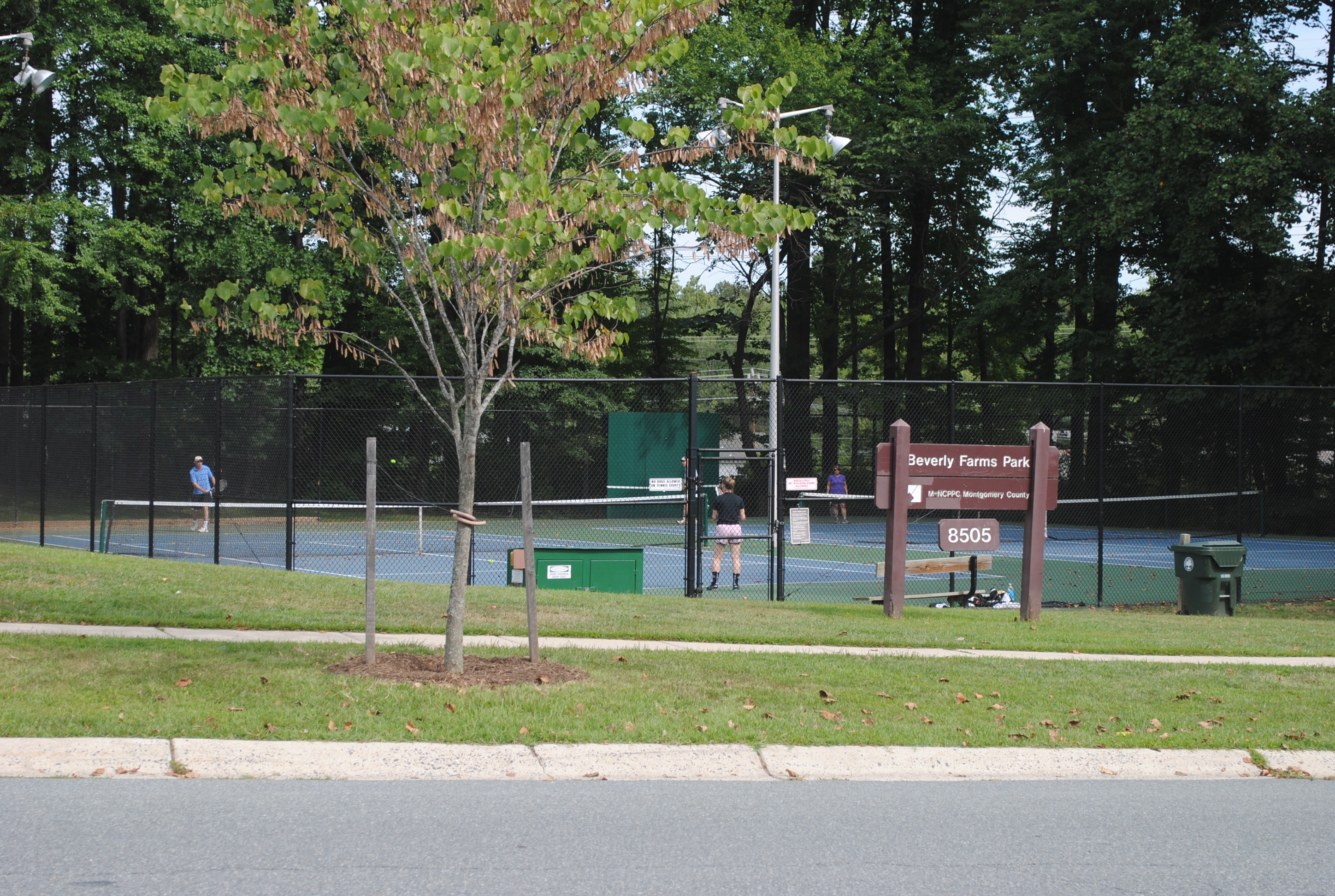 Beverly Farms Tennis Court